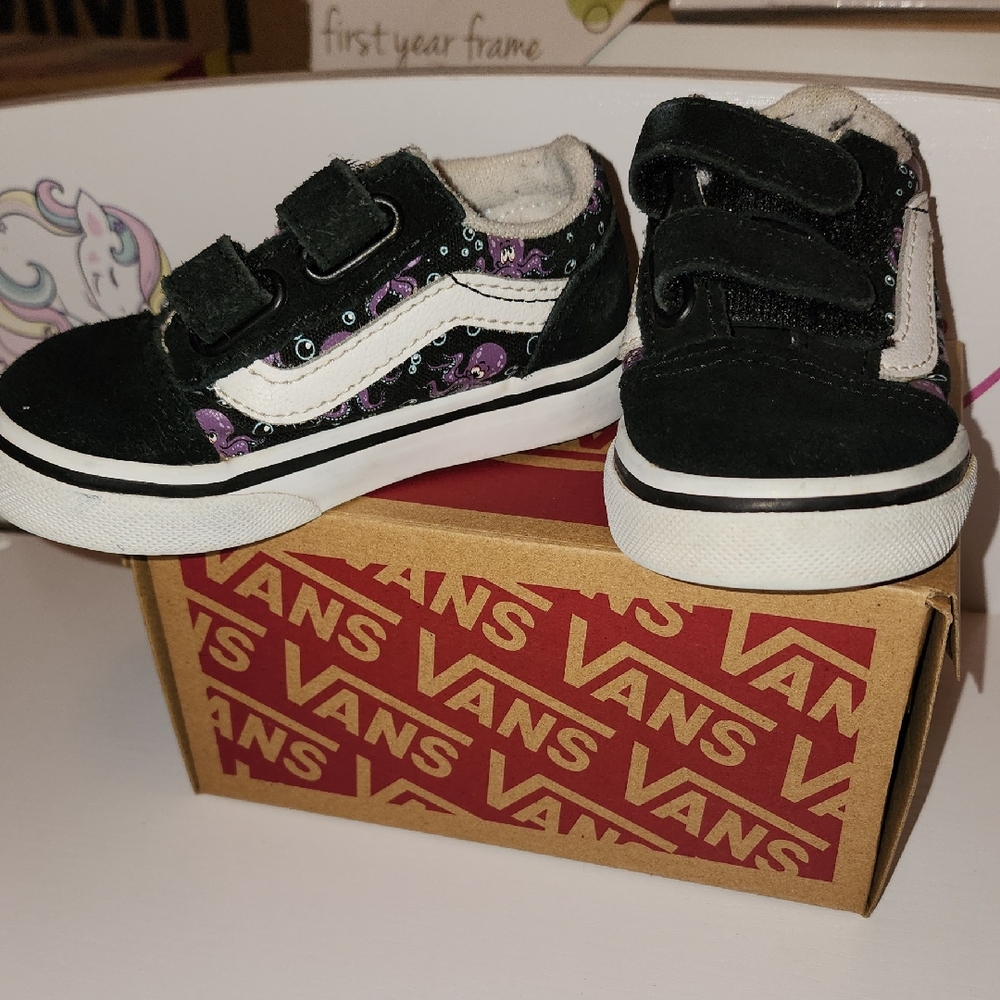 Vans Kids Black and Purple Sneakers
